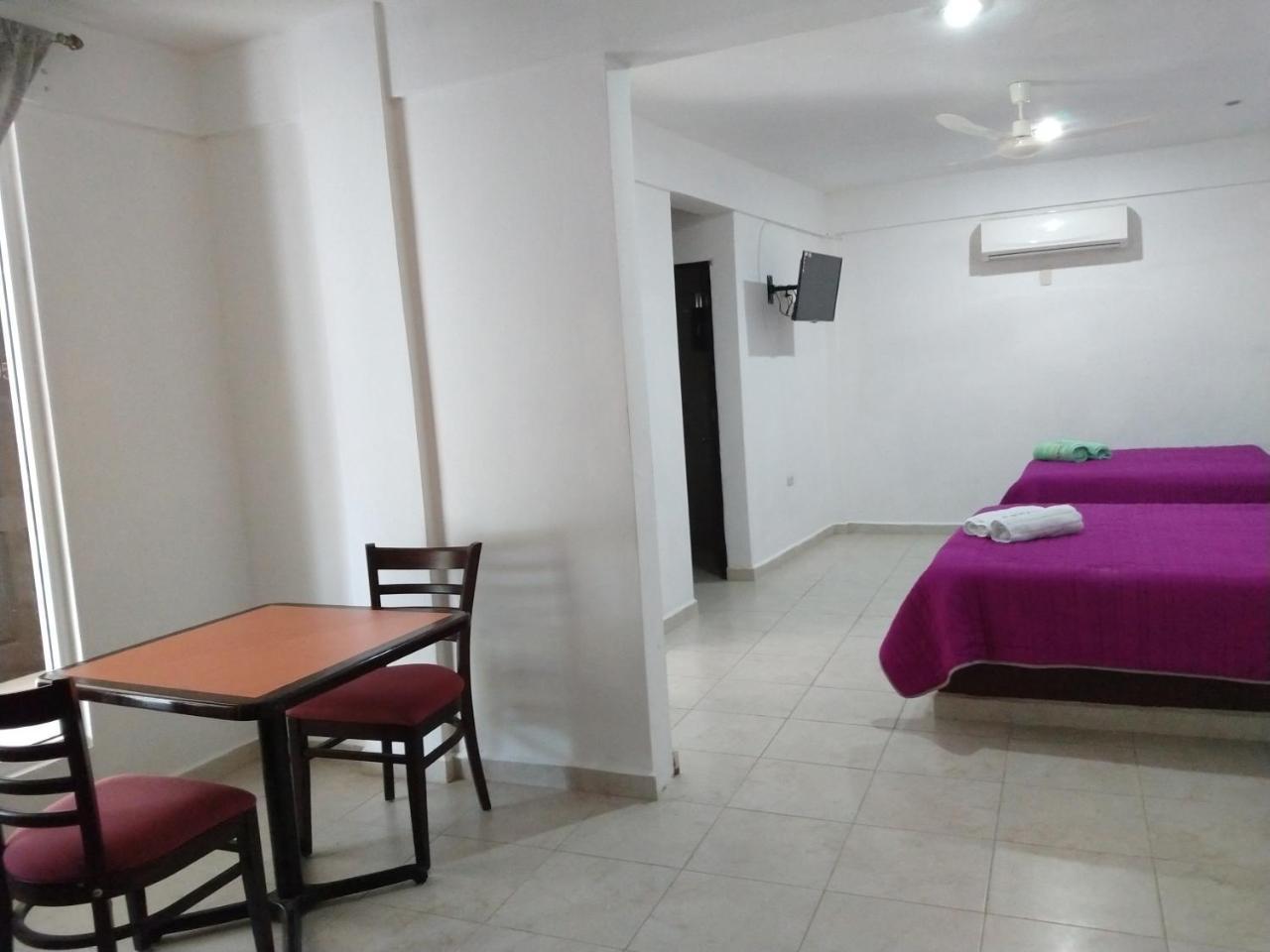 Hotel Espana Chetumal Exterior photo